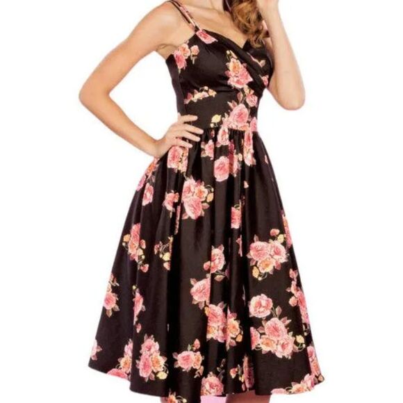 Stop Staring | Alicia Estrada | Black and Floral | Size 14 - Picture 1 of 9